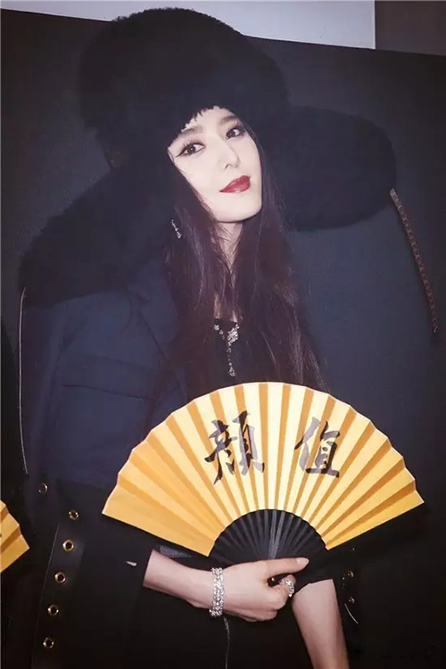 冬天帽子與發(fā)型怎么搭？保持不亂有絕招